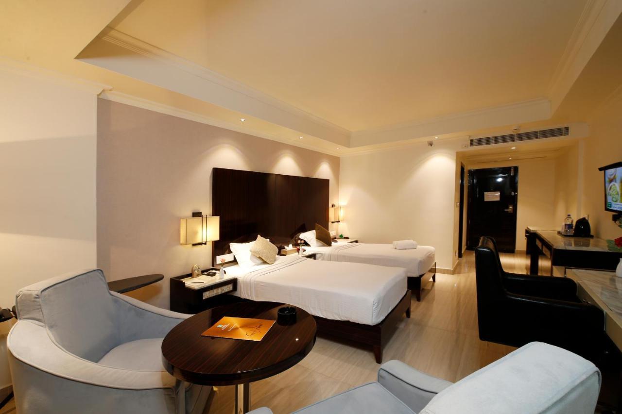 Hotel Park Residency Nilambūr エクステリア 写真