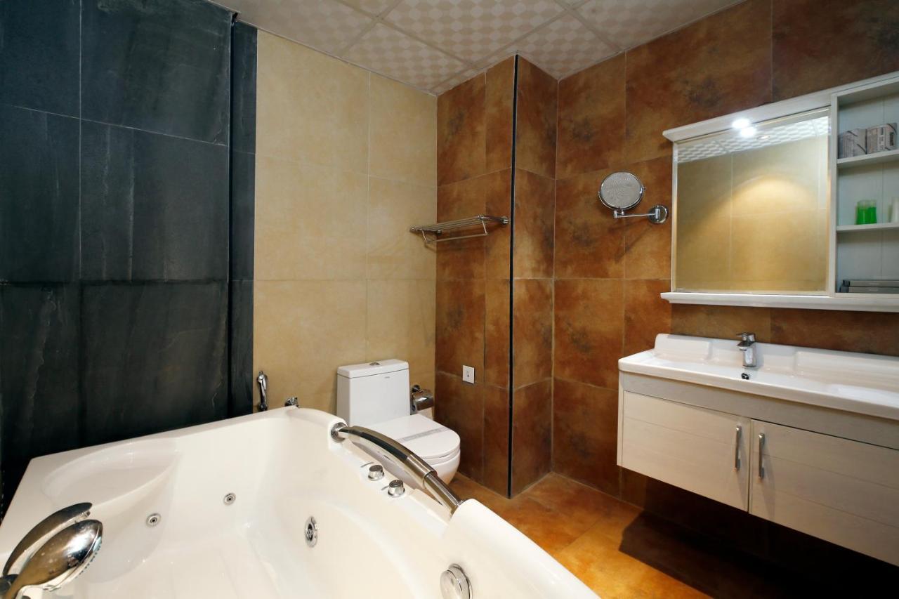 Hotel Park Residency Nilambūr エクステリア 写真