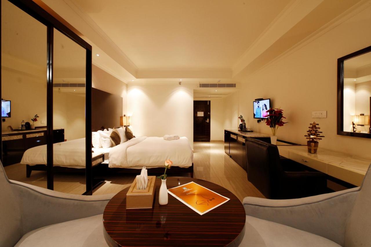 Hotel Park Residency Nilambūr エクステリア 写真