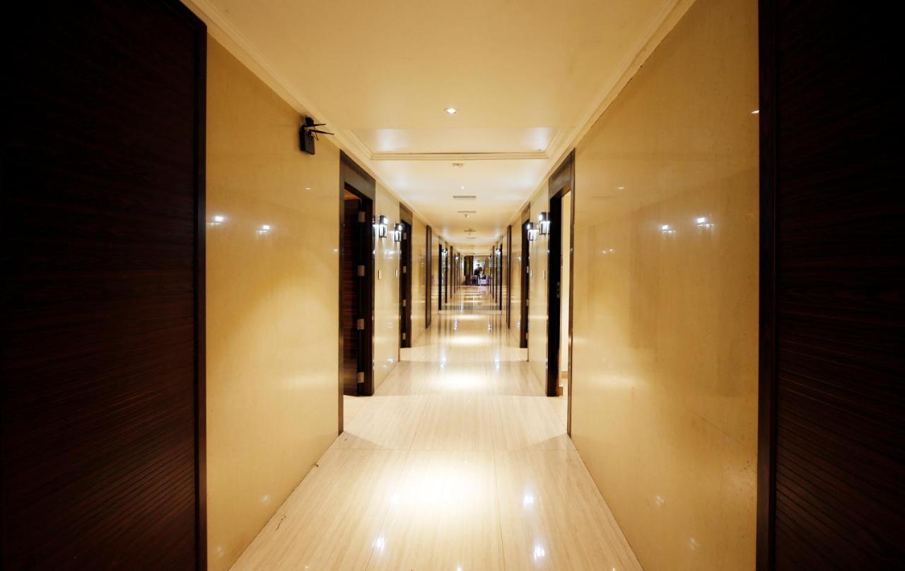 Hotel Park Residency Nilambūr エクステリア 写真