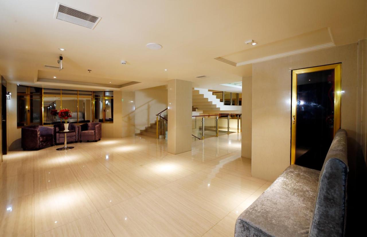 Hotel Park Residency Nilambūr エクステリア 写真